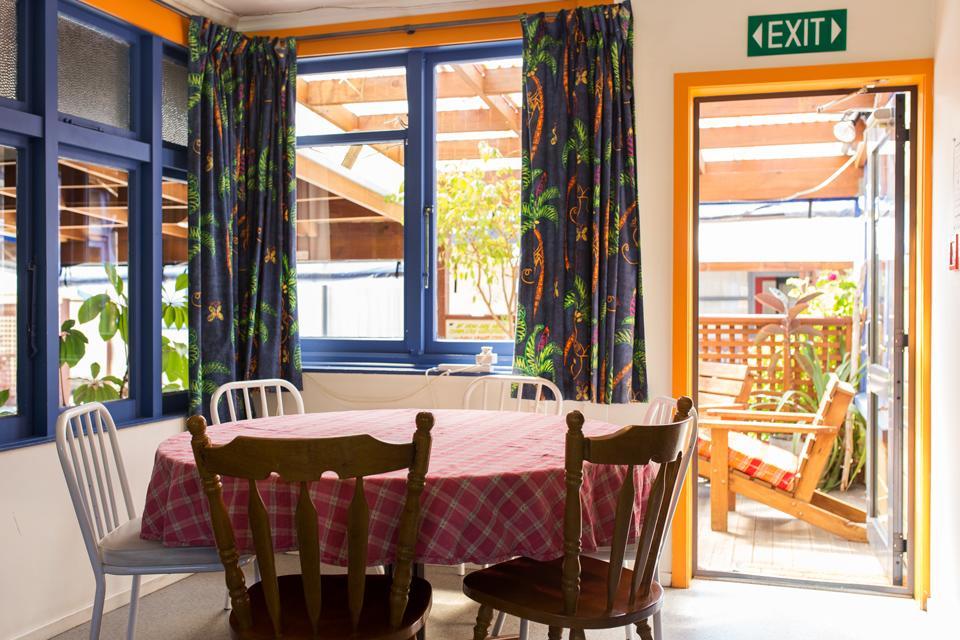 Sequoia alojamiento Backpackers Picton Exterior foto